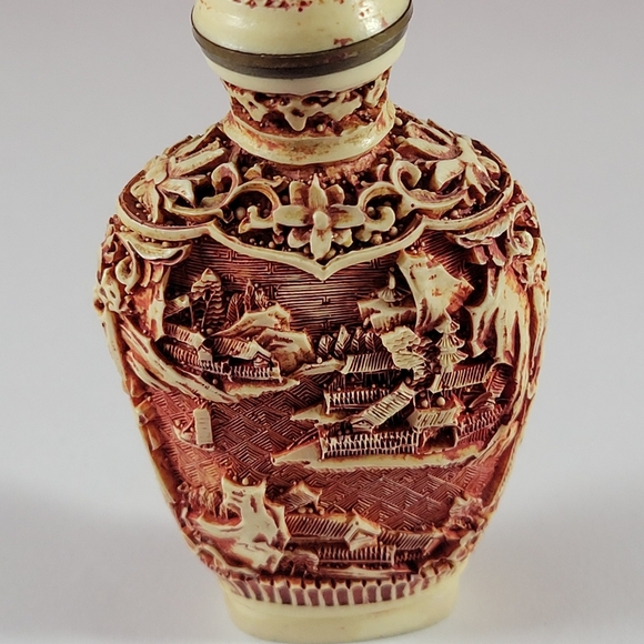 VINTAGE CHINESE SNUFF BUTTEL. ALL HAND CRAFTED. - Picture 2 of 4